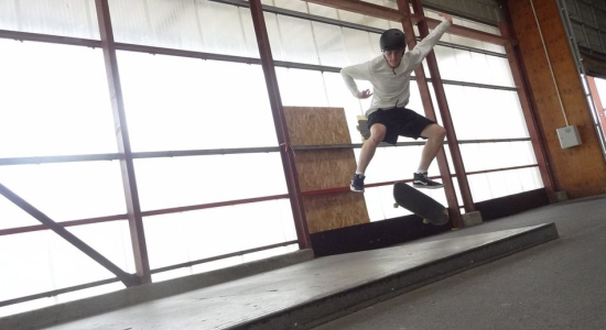 SKATE ROLLER ET TROTTINETTES