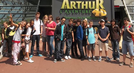 SKATE ROLLER ET TROTTINETTES