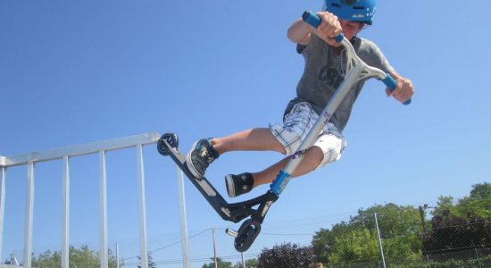 SKATE ROLLER ET TROTTINETTES